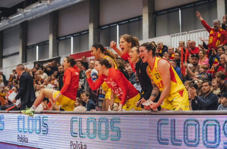 Komplet widzów i pewne zwycięstwo Ślęzy