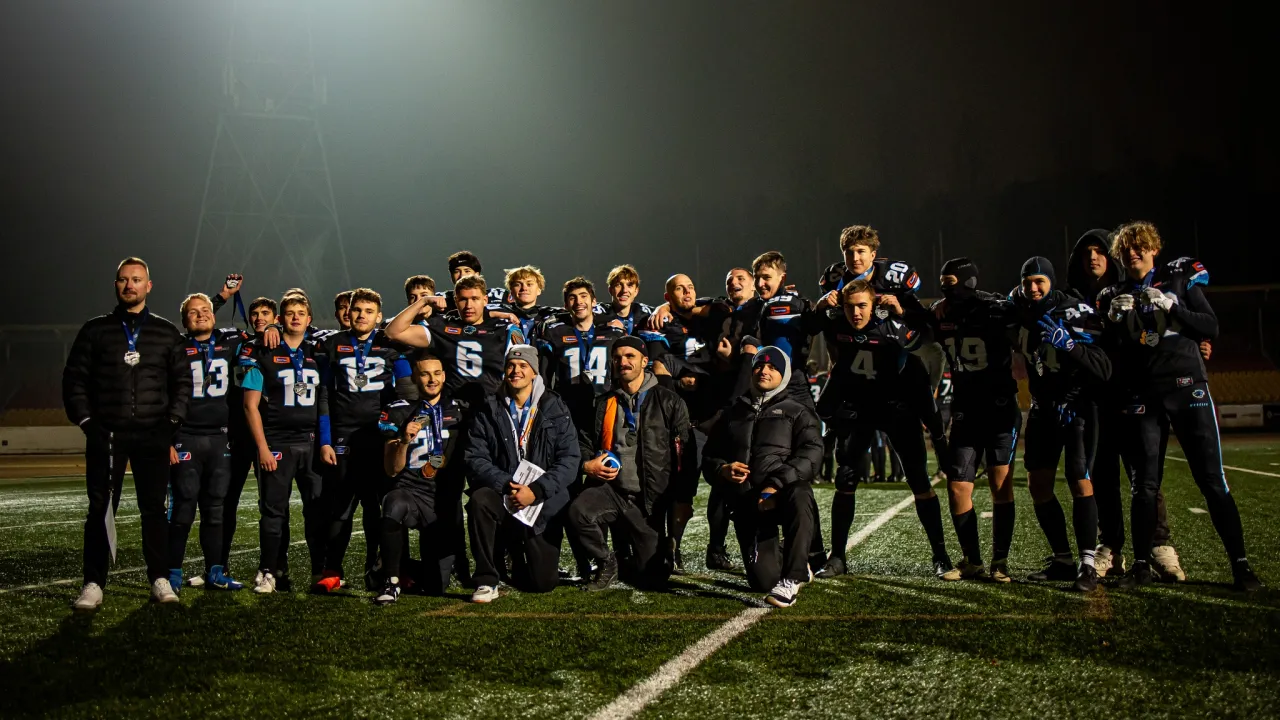 Panthers Juniors rozpoczynają sezon 2025! Zmierzą się z Hunters Tarnów na wyjeździe.